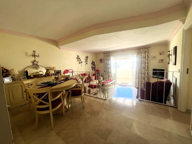 2 soverom Leilighet til salgs i El Paraiso, Estepona med svømmebasseng garasje - € 285 000 (Ref: 8986371)