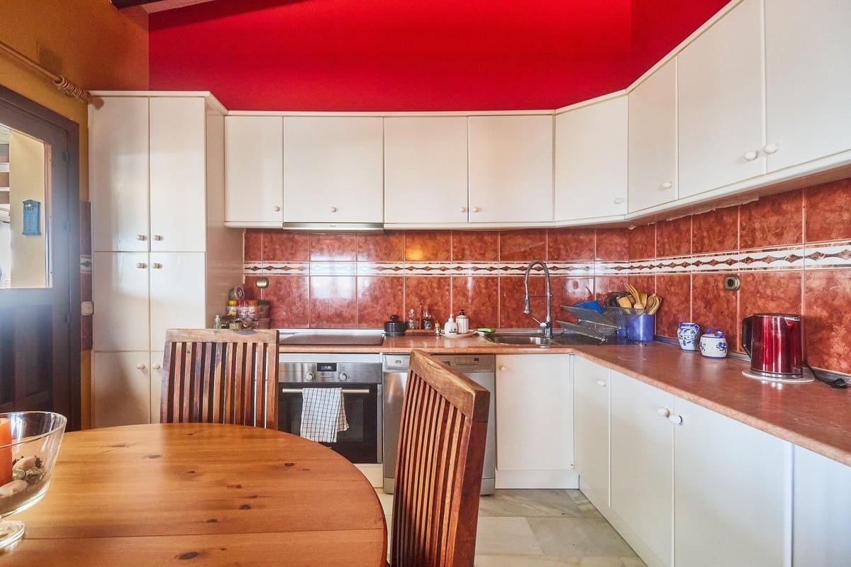 4 soveværelse Villa til salg i Mijas Costa med swimmingpool garage - € 899.970 (Ref: 8987321)