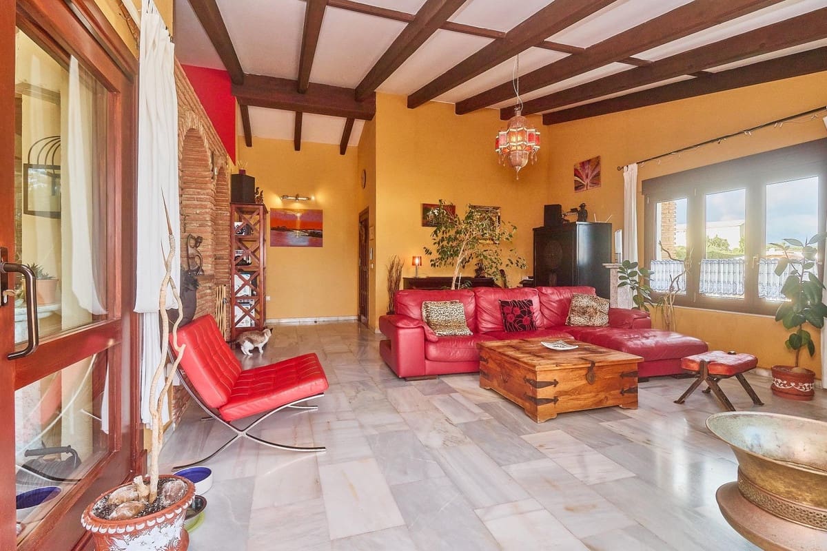 4 soveværelse Villa til salg i Mijas Costa med swimmingpool garage - € 899.970 (Ref: 8987321)