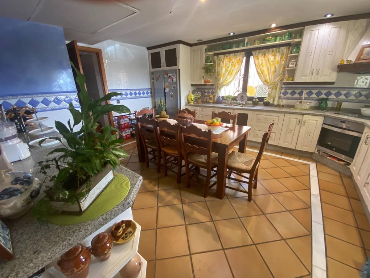 4 soverom Villa til salgs i La Cala de Mijas med svømmebasseng garasje - € 2 450 000 (Ref: 8990014)