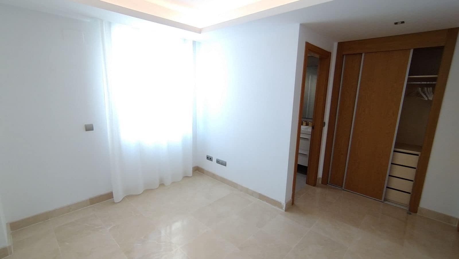 3 bedroom Apartment for sale in San Pedro de Alcantara with pool garage - € 665,000 (Ref: 9034093)