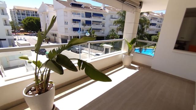 3 soveværelse Lejlighed til salg i San Pedro de Alcantara, Marbella med swimmingpool garage - € 665.000 (Ref: 9034093)