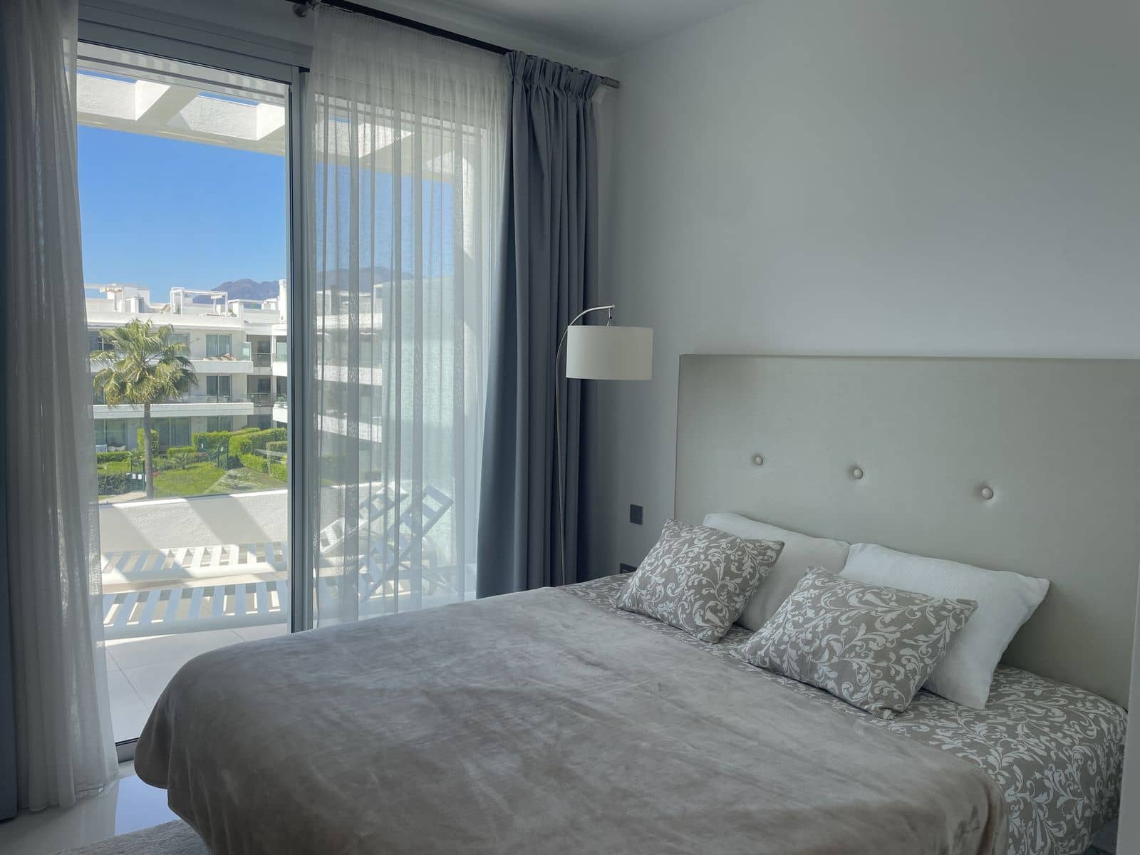 3 soveværelse Penthouse til salg i Bel-Air med swimmingpool garage - € 675.000 (Ref: 9034096)