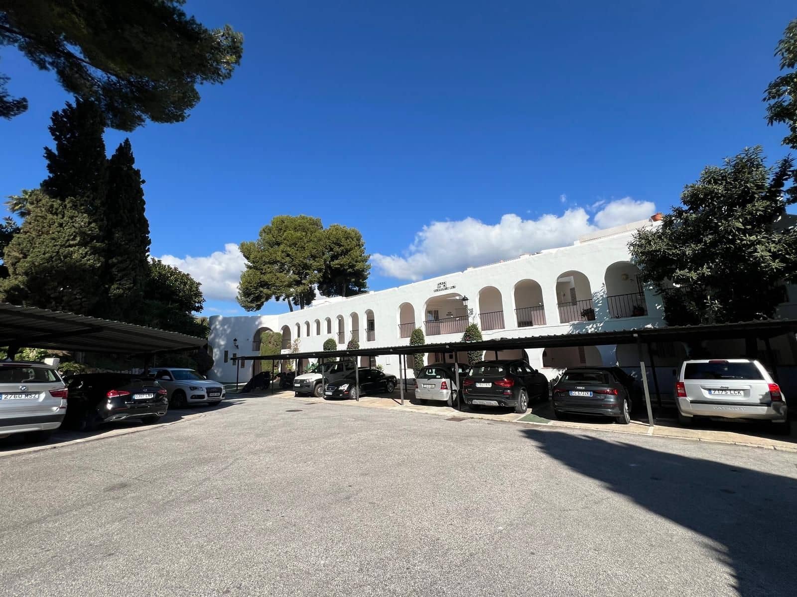 1 soveværelse Lejlighed til salg i Marbella med swimmingpool garage - € 356.000 (Ref: 9053564)