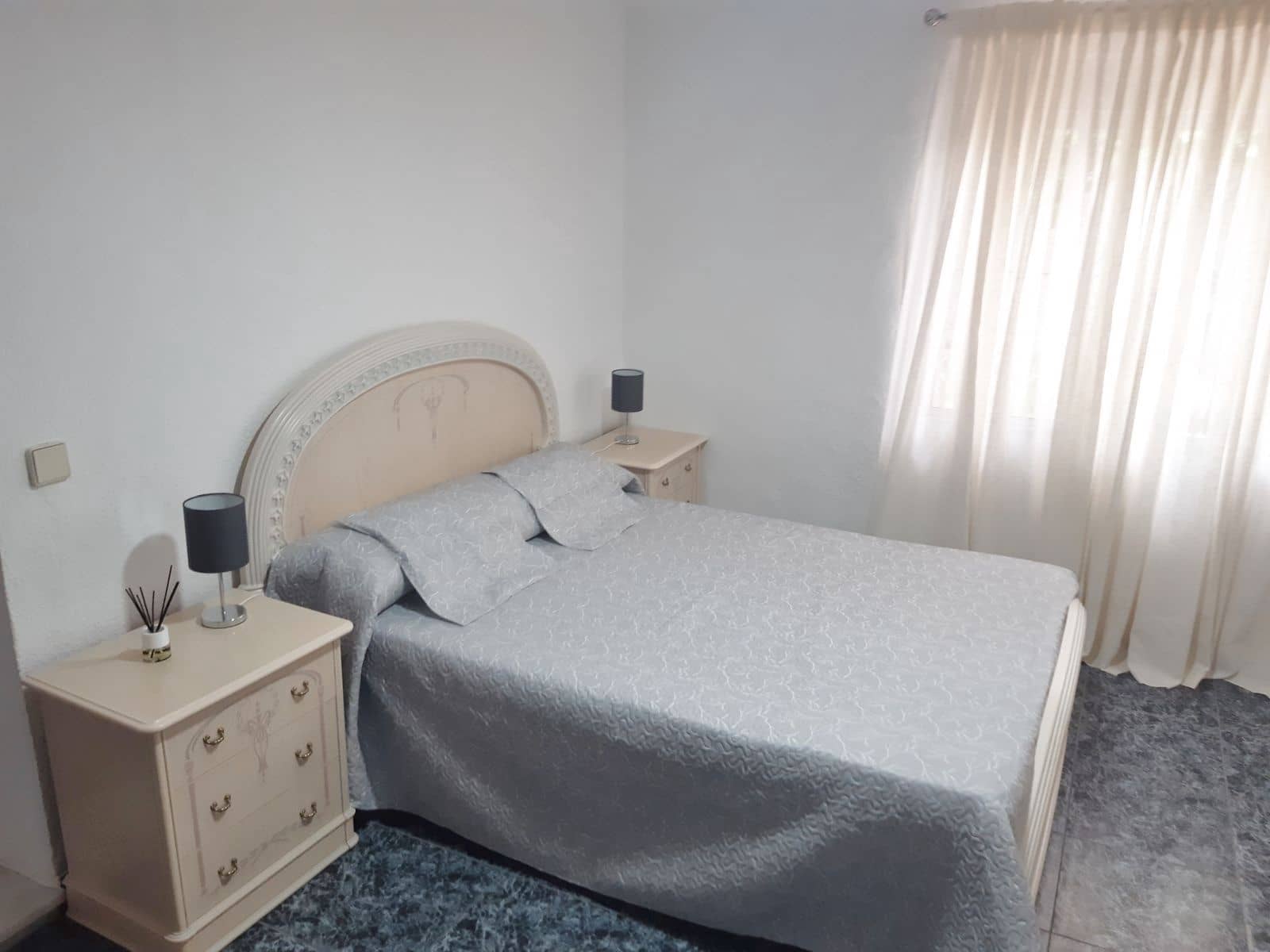 3 soveværelse Byhus til salg i El Rosario med swimmingpool garage - € 565.000 (Ref: 9064329)