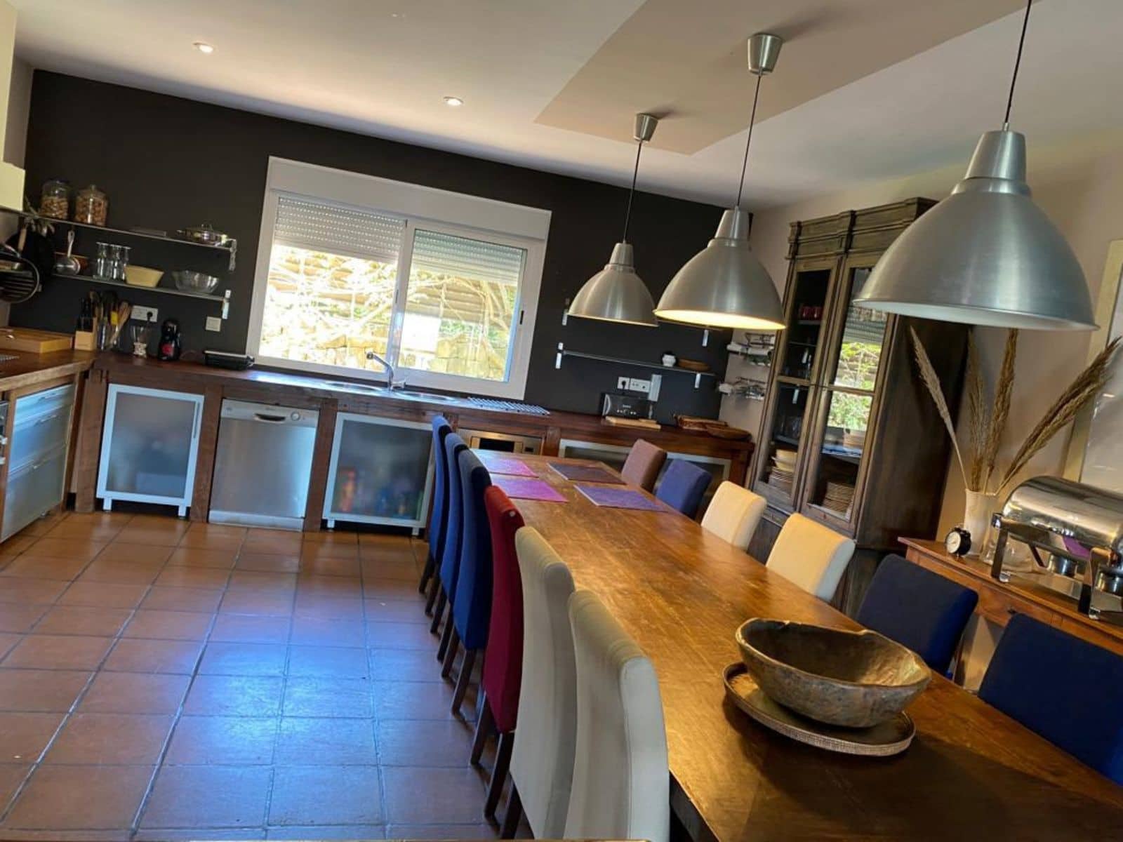 6 soverom Villa til salgs i Manilva med svømmebasseng garasje - € 865 000 (Ref: 9064471)