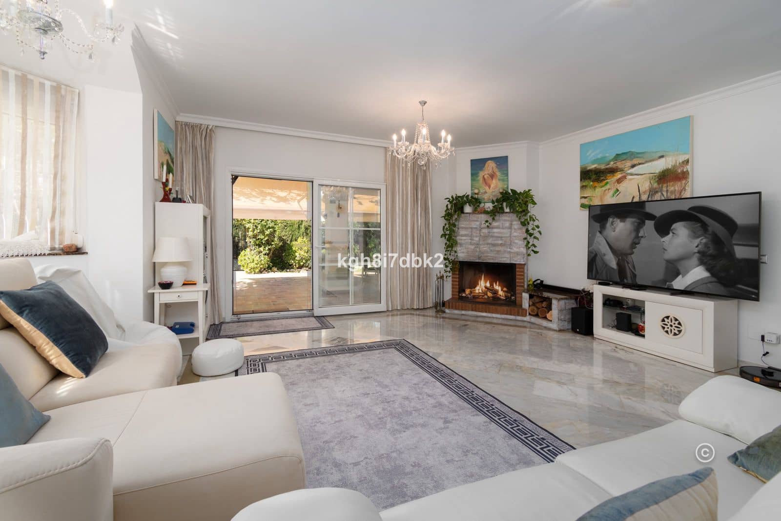 4 makuuhuone Huvila myytävänä paikassa New Golden Mile mukana uima-altaan 
autotalli - 995 000 € (Ref: 9064473)