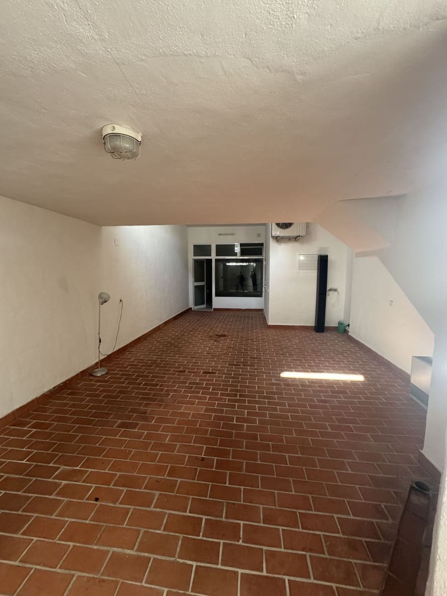 4 soveværelse Byhus til salg i Torrequebrada med swimmingpool garage - € 600.000 (Ref: 9064474)