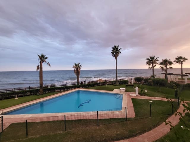 2 makuuhuone Omakotitalo myytävänä paikassa Calahonda, Mijas mukana uima-altaan 
autotalli - 775 000 € (Ref: 9072666)