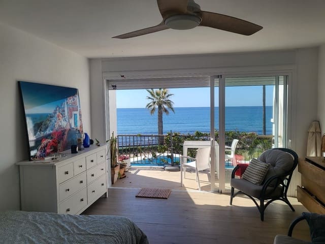 2 makuuhuone Omakotitalo myytävänä paikassa Calahonda, Mijas mukana uima-altaan 
autotalli - 775 000 € (Ref: 9072666)