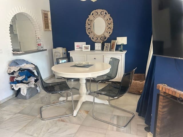 4 makuuhuone Omakotitalo myytävänä paikassa Calahonda, Mijas mukana uima-altaan - 425 000 € (Ref: 9072672)