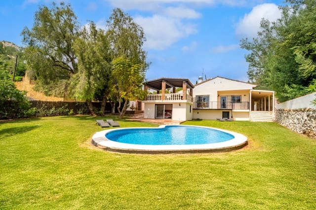 4 Zimmer Villa zu verkaufen in El Rosario, Marbella mit Pool Garage - 1.400.000 € (Ref: 9072933)