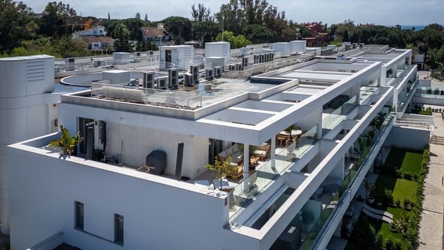 3 soverom Penthouse til salgs i Elviria, Marbella med svømmebasseng garasje - € 1 349 000 (Ref: 9073693)