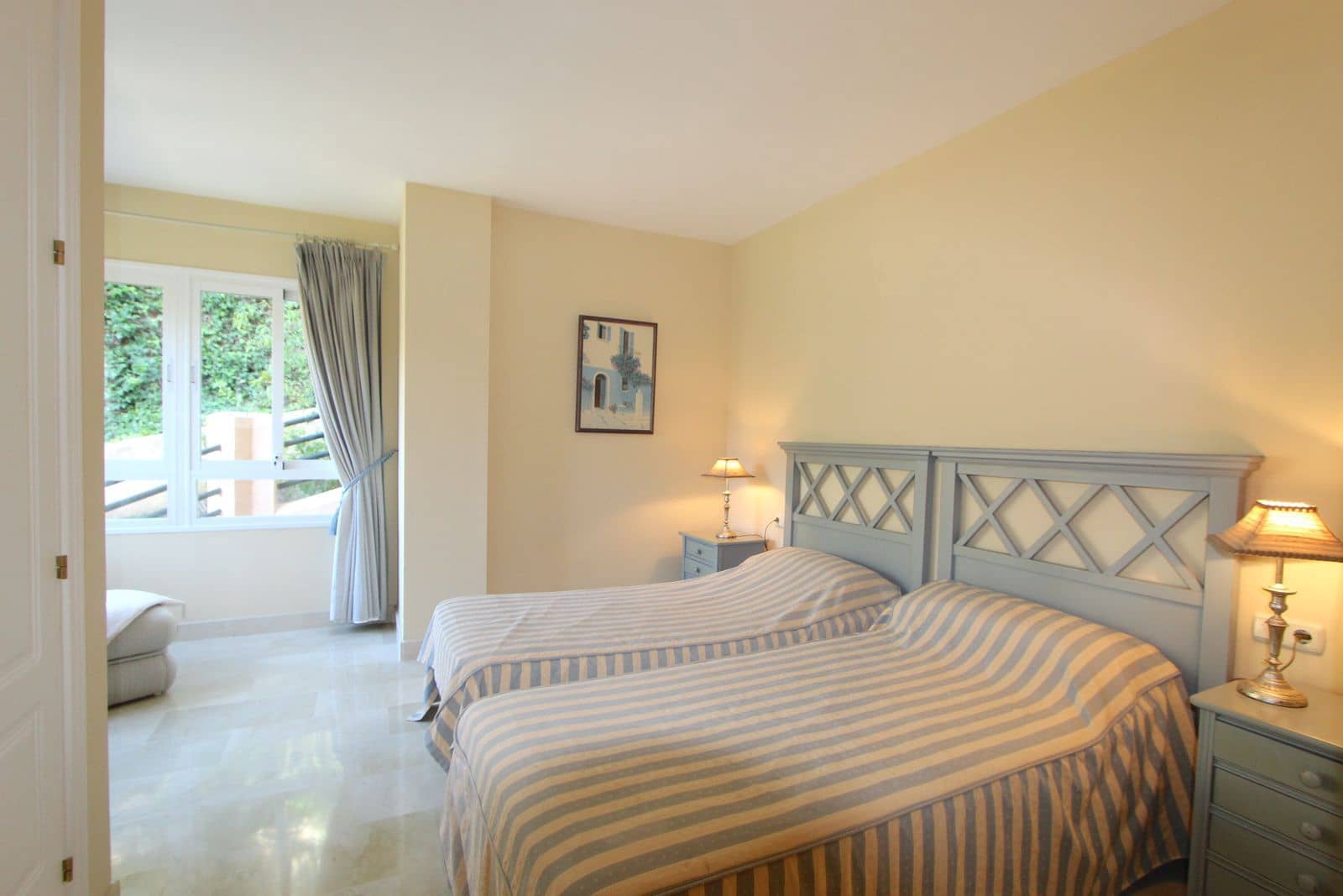 3 bedroom Apartment for sale in Elviria with pool garage - € 535,000 (Ref: 9073698)