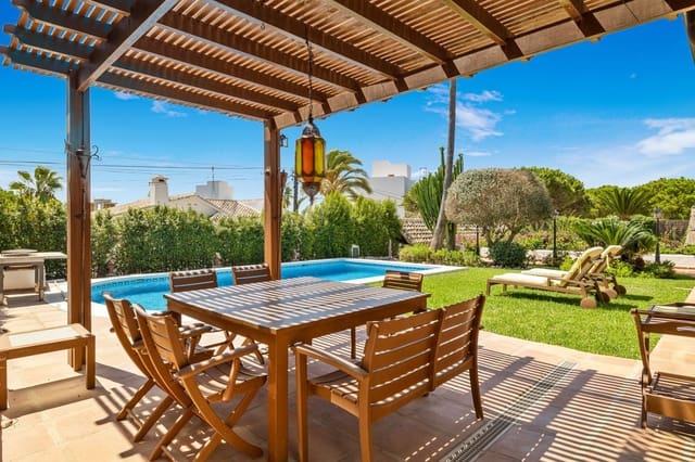 6 sypialnia Willa na sprzedaż w Marbesa, Marbella z basenem garażem - 1 795 000 € (Ref: 9073700)