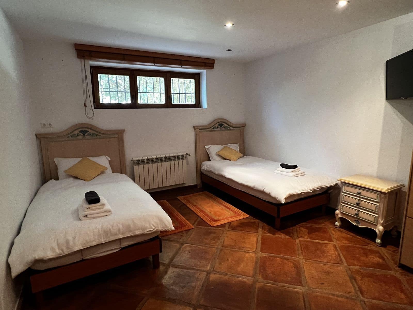 6 sypialnia Willa na sprzedaż w Marbesa z basenem garażem - 1 795 000 € (Ref: 9073700)