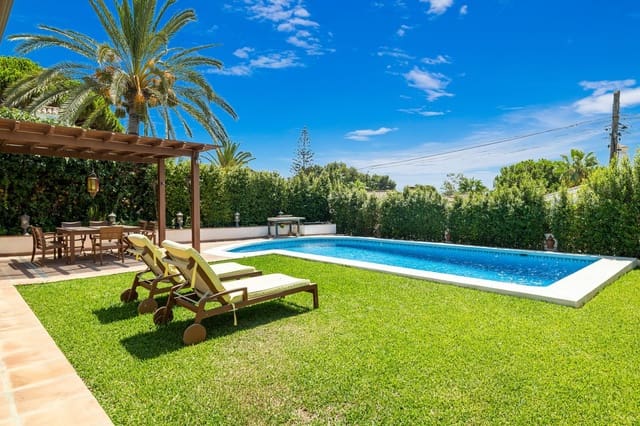 6 sypialnia Willa na sprzedaż w Marbesa, Marbella z basenem garażem - 1 795 000 € (Ref: 9073700)