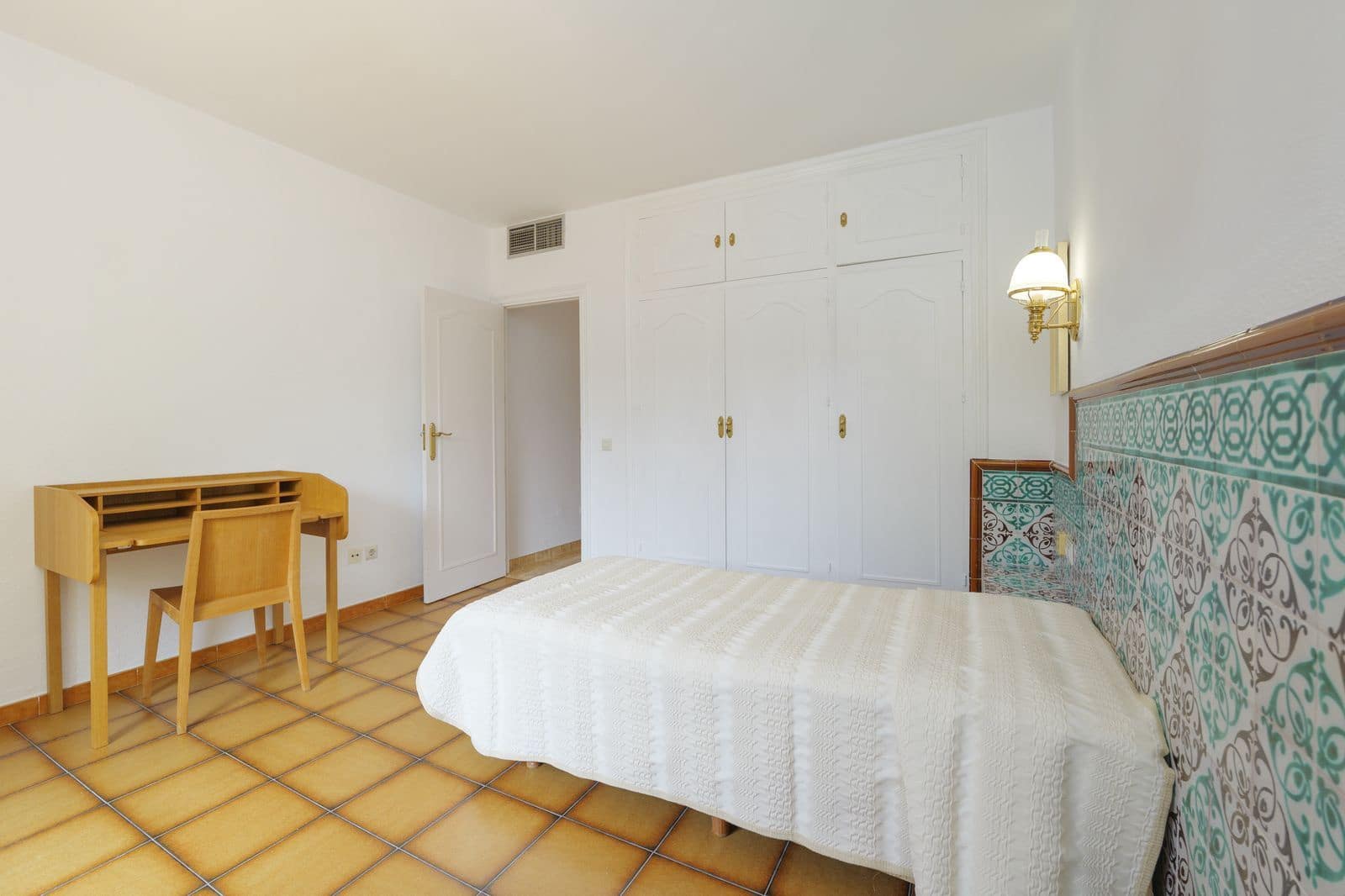 3 soverom Villa til salgs i Marbella med svømmebasseng garasje - € 1 200 000 (Ref: 9074032)