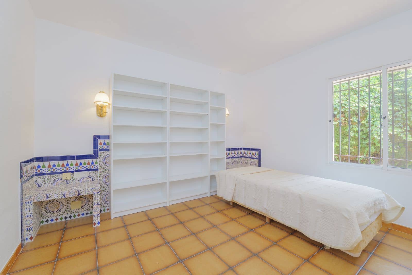 3 soverom Villa til salgs i Marbella med svømmebasseng garasje - € 1 200 000 (Ref: 9074032)