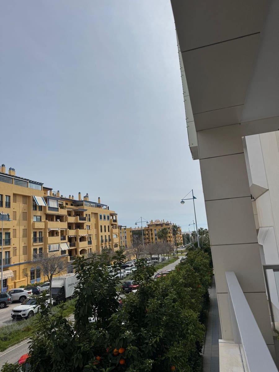 3 soveværelse Lejlighed til salg i San Pedro de Alcantara med swimmingpool garage - € 682.500 (Ref: 9086596)