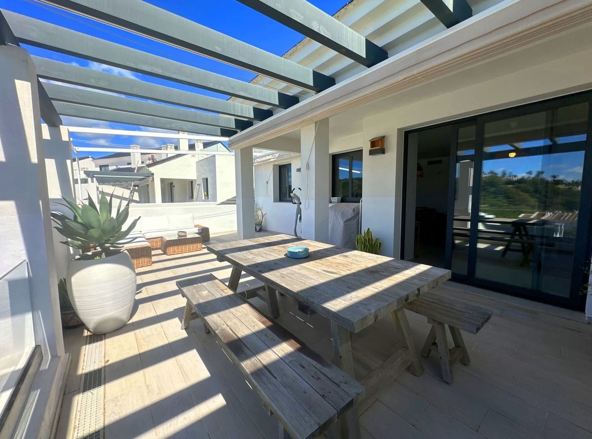 3 sovrum Takvåning till salu i Bahia Dorada med pool garage - 735 000 € (Ref: 9096281)