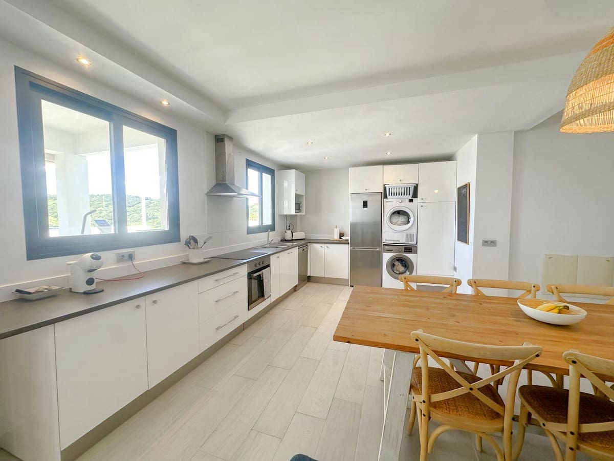 3 sovrum Takvåning till salu i Bahia Dorada med pool garage - 735 000 € (Ref: 9096281)