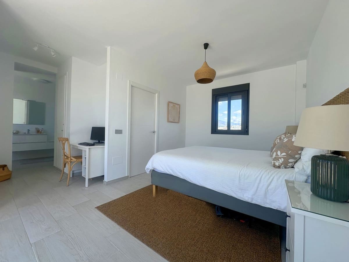 3 sovrum Takvåning till salu i Bahia Dorada med pool garage - 735 000 € (Ref: 9096281)