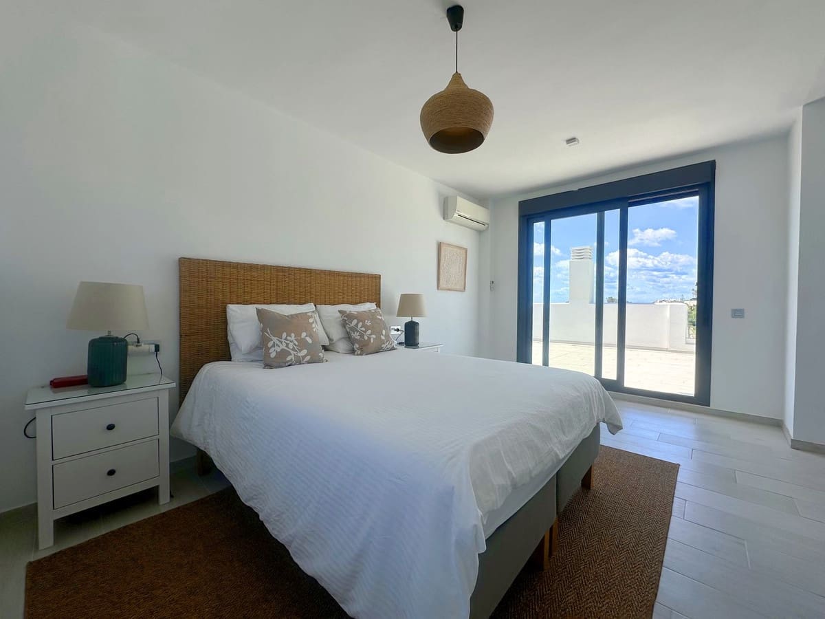 3 sovrum Takvåning till salu i Bahia Dorada med pool garage - 735 000 € (Ref: 9096281)