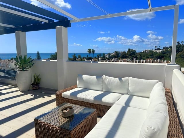 3 chambre Penthouse à vendre à Bahía Dorada, Estepona avec piscine garage - 735 000 € (Ref: 9096281)