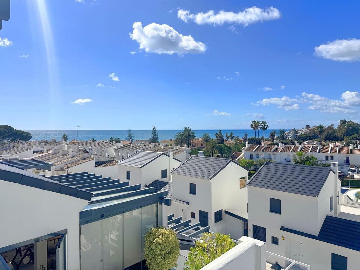 3 sovrum Takvåning till salu i Bahia Dorada med pool garage - 735 000 € (Ref: 9096281)