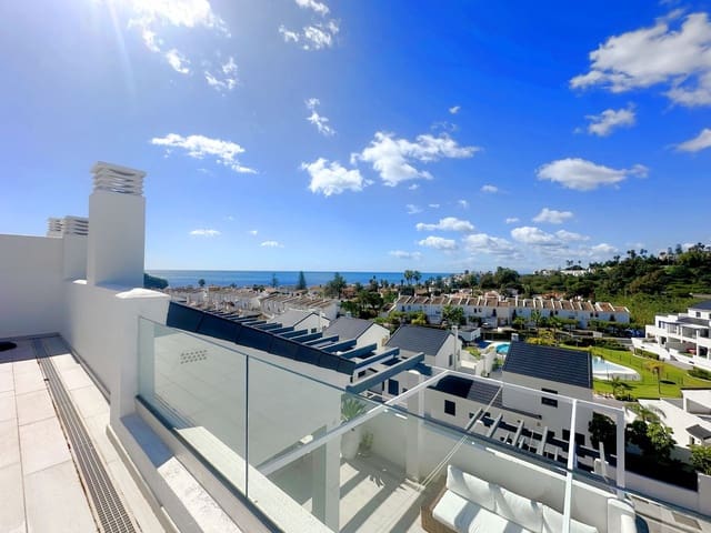 3 chambre Penthouse à vendre à Bahía Dorada, Estepona avec piscine garage - 735 000 € (Ref: 9096281)