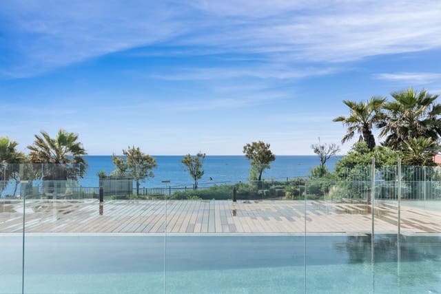 2 sovrum Lägenhet till salu i Estepona med pool garage - 1 350 000 € (Ref: 9096296)