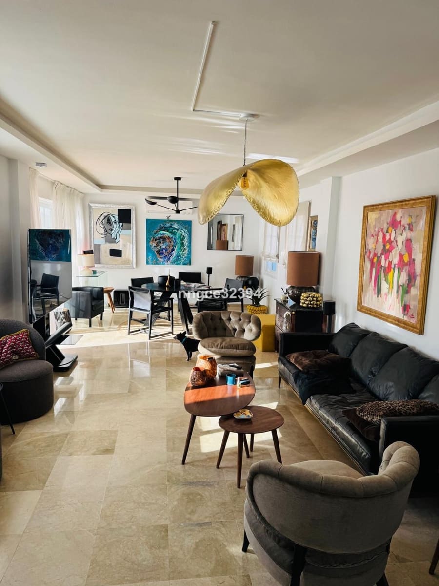 2 soveværelse Penthouse til salg i El Paraiso med swimmingpool - € 449.000 (Ref: 9097015)