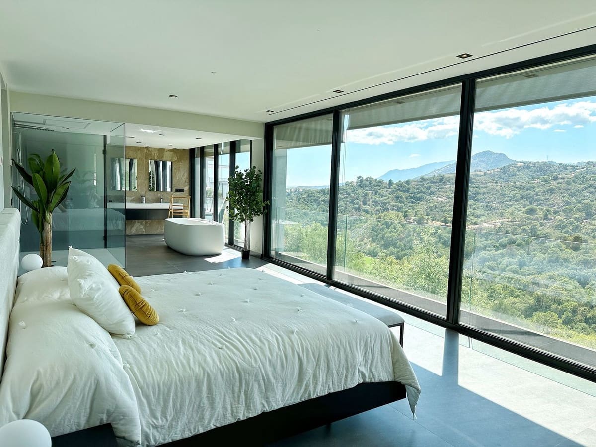 7 soverom Villa til salgs i Los Arqueros med svømmebasseng garasje - € 4 750 000 (Ref: 9105497)