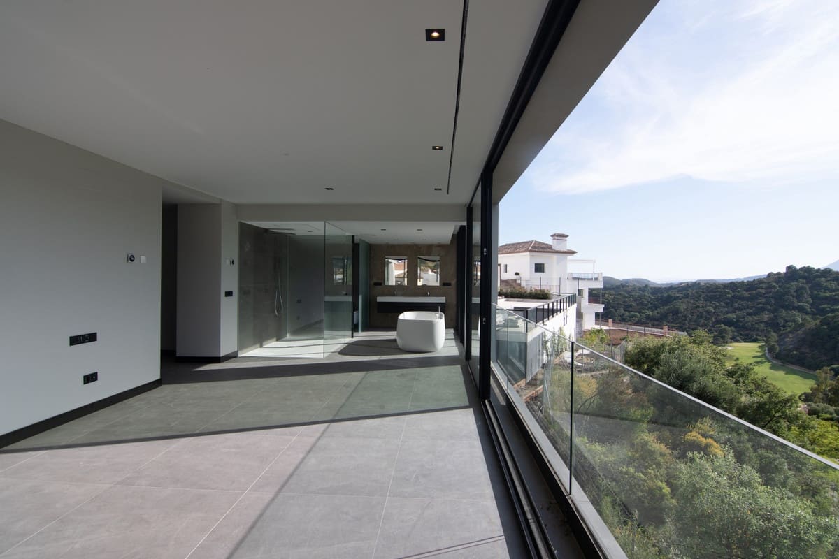 7 soverom Villa til salgs i Los Arqueros med svømmebasseng garasje - € 4 750 000 (Ref: 9105497)