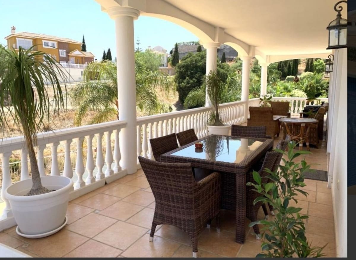 5 soveværelse Villa til salg i Mijas Golf med swimmingpool - € 960.000 (Ref: 9106989)