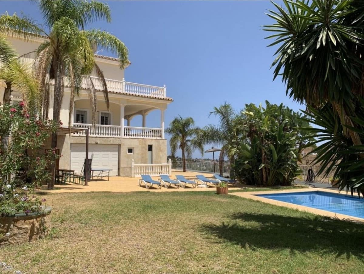 5 soveværelse Villa til salg i Mijas Golf med swimmingpool - € 960.000 (Ref: 9106989)