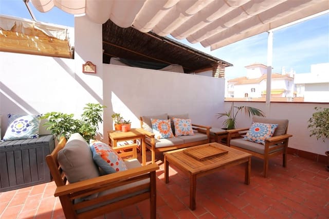 3 bedroom Penthouse for sale in Centro, Estepona with garage - € 450,000 (Ref: 9107010)