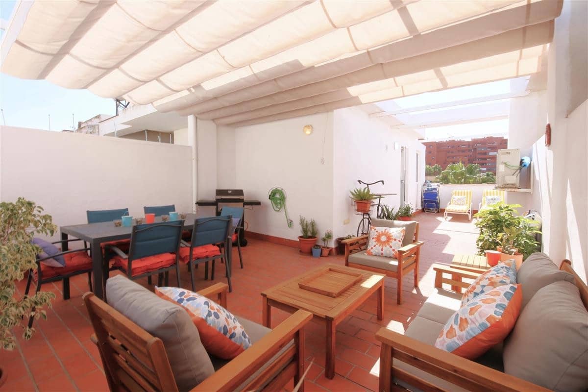 3 bedroom Penthouse for sale in Estepona with garage - € 450,000 (Ref: 9107010)