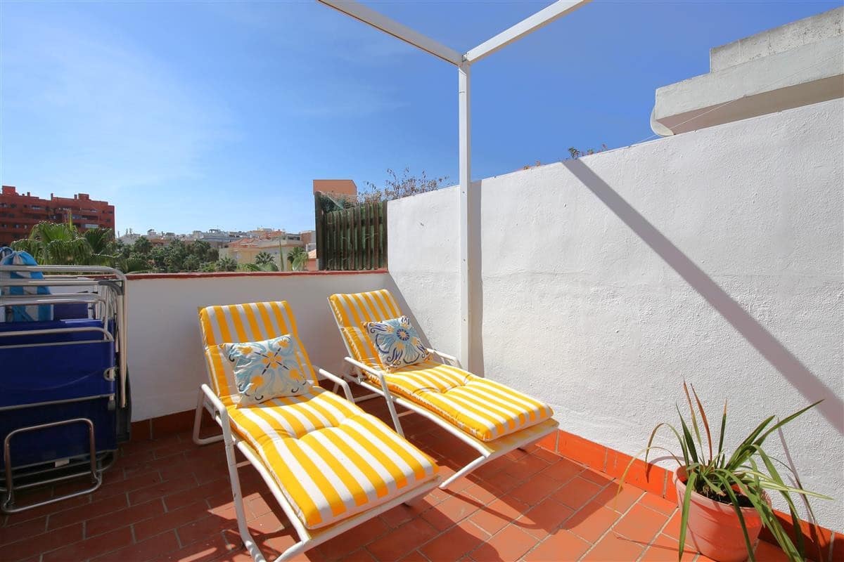 3 bedroom Penthouse for sale in Estepona with garage - € 450,000 (Ref: 9107010)
