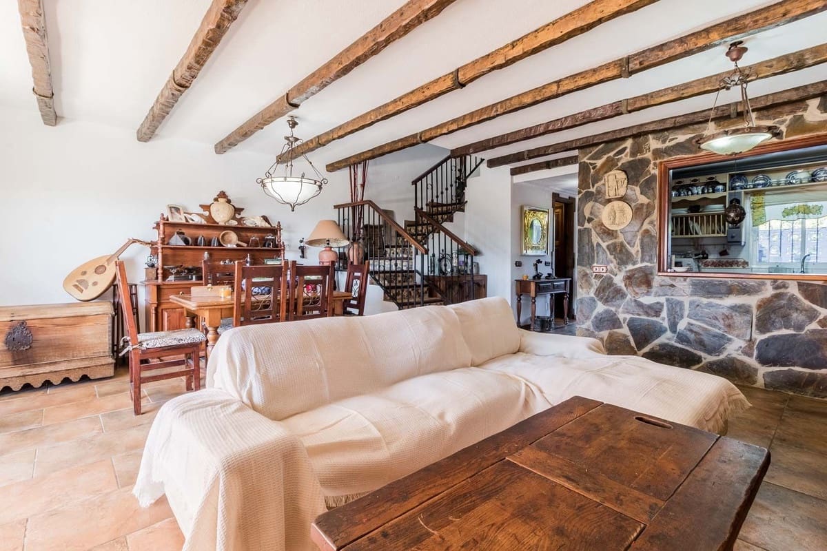 3 camera da letto Casa in vendita in Estepona con piscina - 395.000 € (Rif: 9107012)