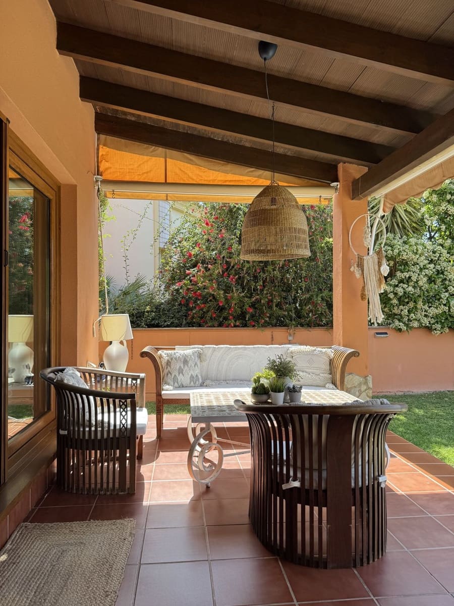 5 soveværelse Villa til salg i La Sierrezuela med swimmingpool garage - € 1.650.000 (Ref: 9107014)