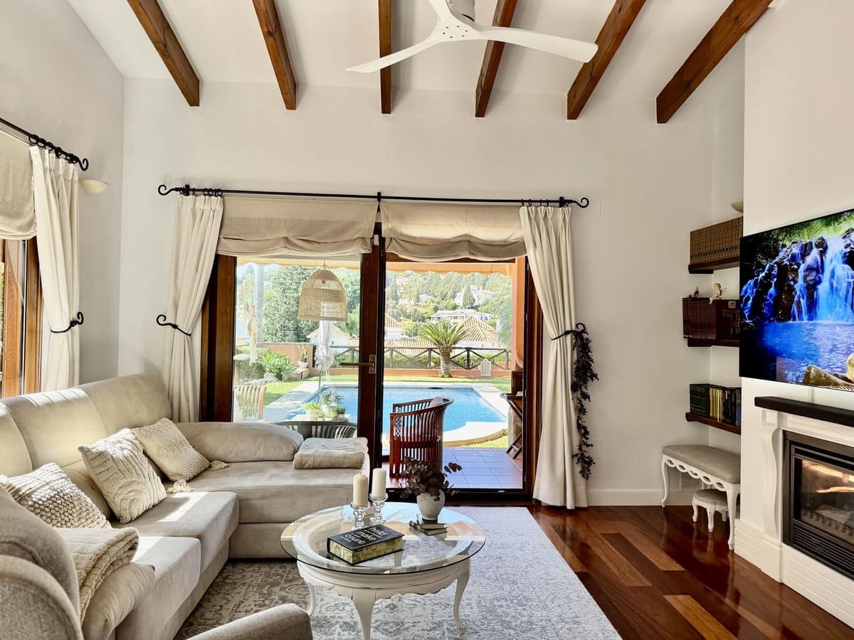 5 soveværelse Villa til salg i La Sierrezuela med swimmingpool garage - € 1.650.000 (Ref: 9107014)