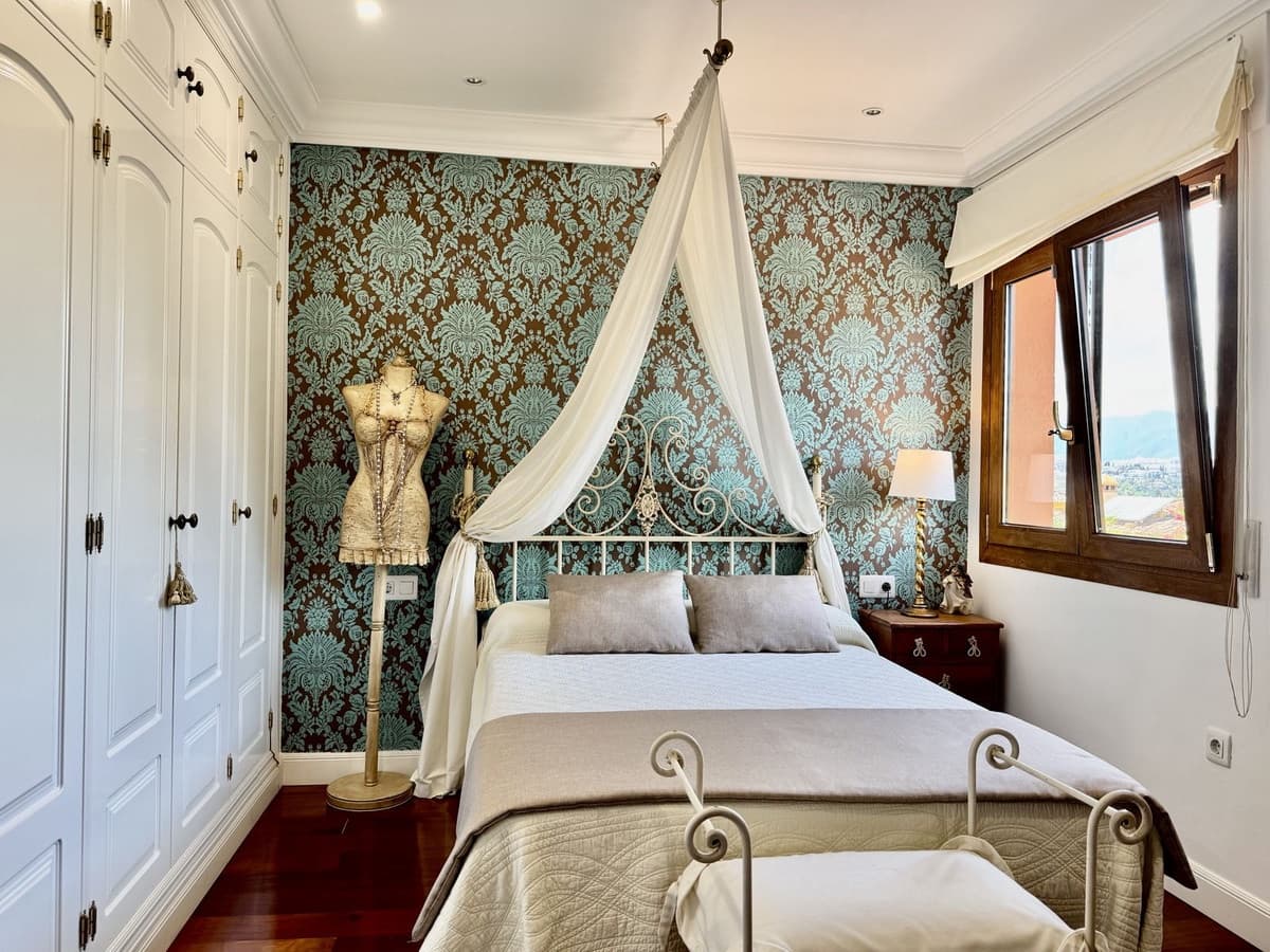 5 soveværelse Villa til salg i La Sierrezuela med swimmingpool garage - € 1.650.000 (Ref: 9107014)