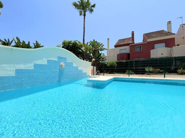 3 camera da letto Casa in vendita in Estepona con piscina garage - 540.000 € (Rif: 9108011)