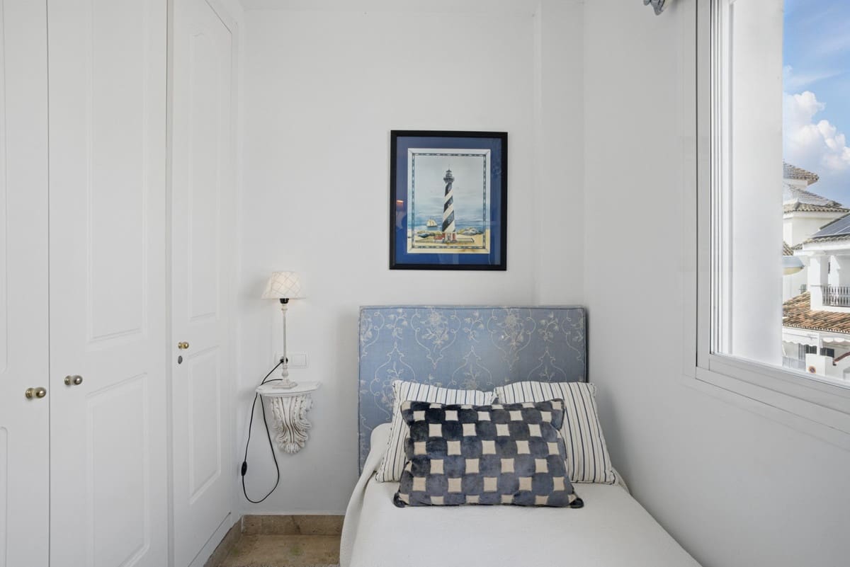 3 soveværelse Byhus til salg i Nueva Andalucia med swimmingpool garage - € 730.000 (Ref: 9108091)