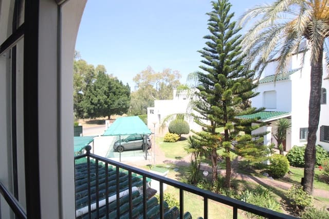 3 soverom Hus til salgs i Nueva Andalucia, Marbella med svømmebasseng garasje - € 679 000 (Ref: 9108092)