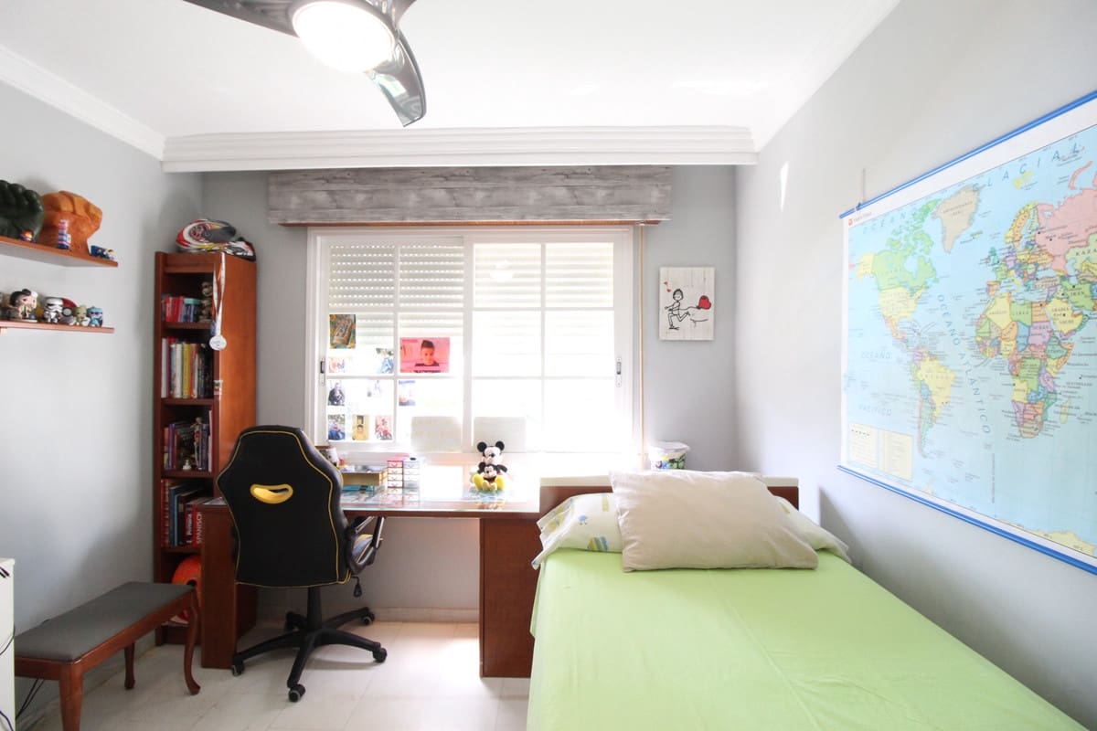 3 soverom Hus til salgs i Nueva Andalucia med svømmebasseng garasje - € 679 000 (Ref: 9108092)