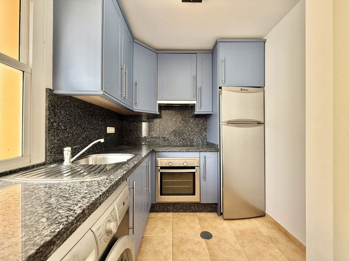 3 sypialnia Dom na sprzedaż w Nueva Andalucia z basenem garażem - 539 000 € (Ref: 9108093)