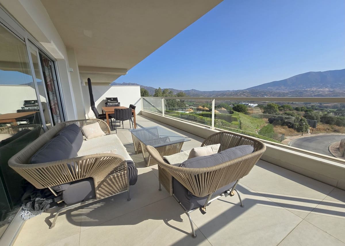 3 soveværelse Lejlighed til salg i La Cala Golf med swimmingpool garage - € 485.000 (Ref: 9109667)